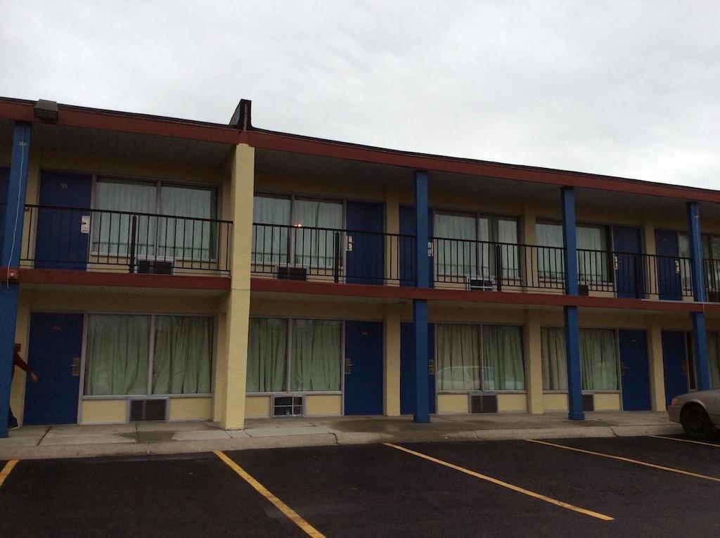 Budget Inn Columbus East 外观 照片